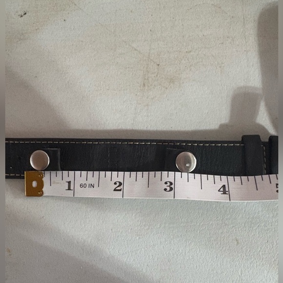 Roots Black‎ Leather Watch Band - Picture 6 of 6